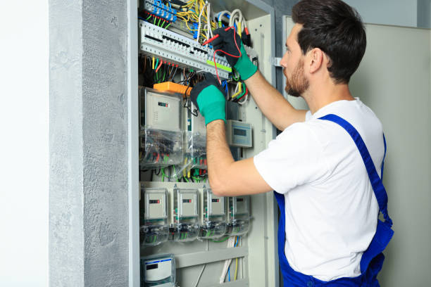 Best Circuit Breaker Repair  in Somerville, MA